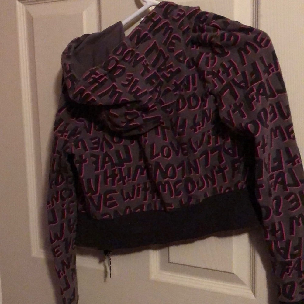 Sweatshirt - Picture 2 of 5